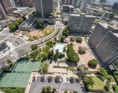 800 W 1st Street - Photo Thumbnail 18