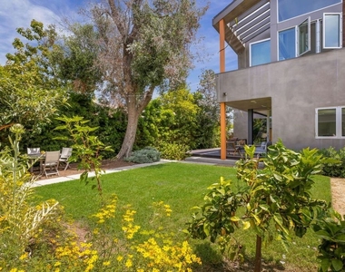 1407 Oak Street - Photo Thumbnail 39
