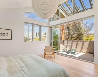 1407 Oak Street - Photo Thumbnail 22