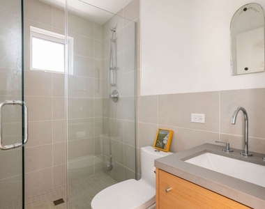 1407 Oak Street - Photo Thumbnail 46