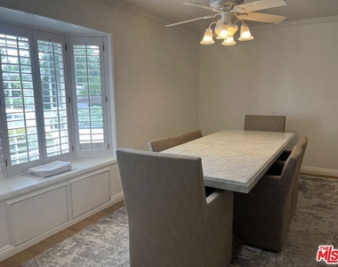 5819 Fairhaven Avenue - Photo Thumbnail 4