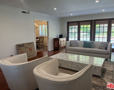 5819 Fairhaven Avenue - Photo Thumbnail 5