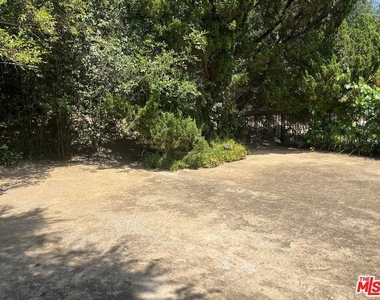 5819 Fairhaven Avenue - Photo Thumbnail 15