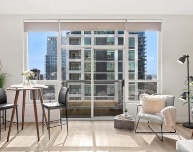 350 W Ash Street W - Photo Thumbnail 32