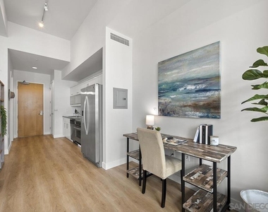 350 W Ash Street W - Photo Thumbnail 13