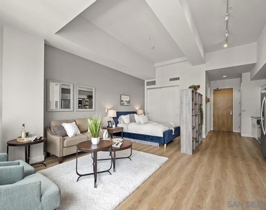350 W Ash Street W - Photo Thumbnail 2