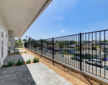 5432 Churchward - Photo Thumbnail 27