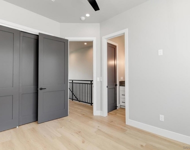 5432 Churchward - Photo Thumbnail 15