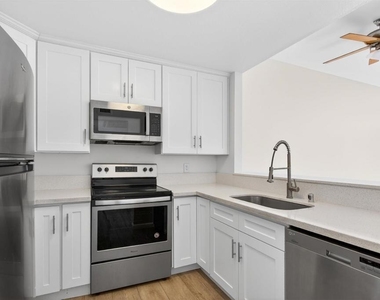 3980 Faircross Pl - Photo Thumbnail 4