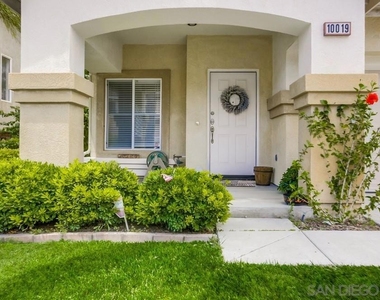 10019 Kika Ct - Photo Thumbnail 18