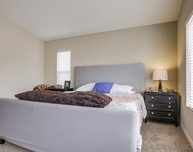10019 Kika Ct - Photo Thumbnail 9