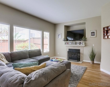 10019 Kika Ct - Photo Thumbnail 3