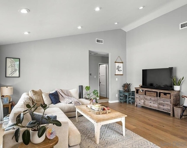 3802 Jennings Street - Photo Thumbnail 10