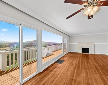 4258 Summit Dr - Photo Thumbnail 17