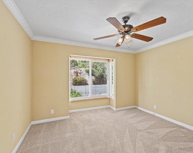 4258 Summit Dr - Photo Thumbnail 27