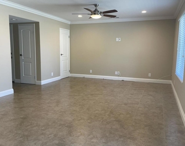 43376 Cook Street - Photo Thumbnail 8