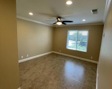 43376 Cook Street - Photo Thumbnail 14