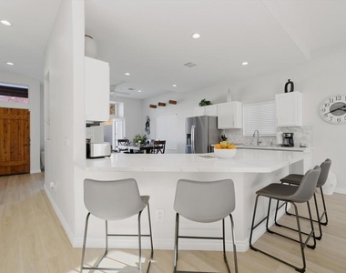 53445 Eisenhower Drive - Photo Thumbnail 13