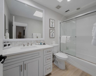 53445 Eisenhower Drive - Photo Thumbnail 20