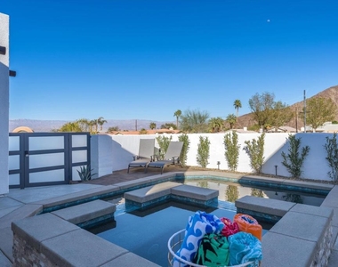 53445 Eisenhower Drive - Photo Thumbnail 4