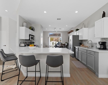 53445 Eisenhower Drive - Photo Thumbnail 12