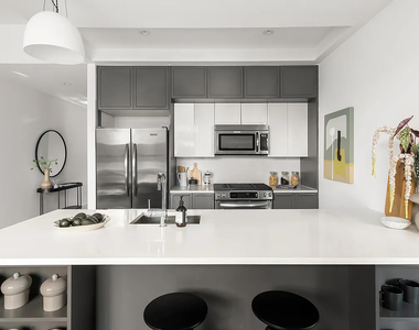 416 West 52nd Street - Photo Thumbnail 3