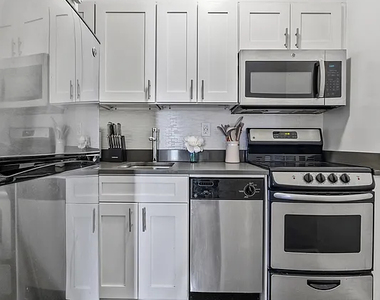 80 Park Avenue - Photo Thumbnail 3