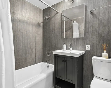 80 Park Avenue - Photo Thumbnail 4
