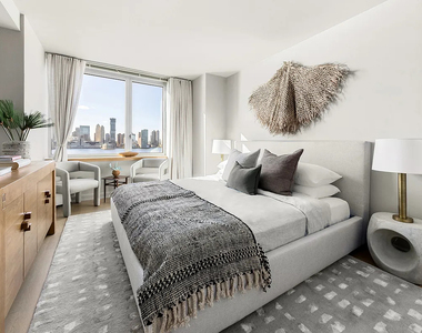 20 River Terrace - Photo Thumbnail 2