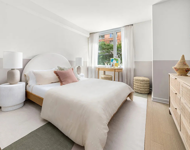 20 River Terrace - Photo Thumbnail 4
