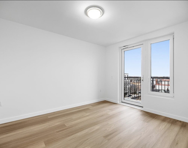 3510 Glenwood Road - Photo Thumbnail 7