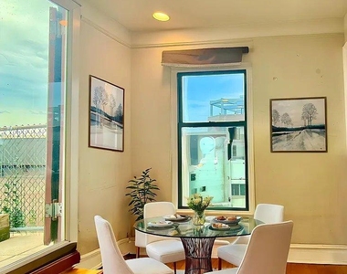 155 Riverside Drive - Photo Thumbnail 6