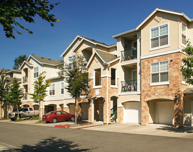 14420 North Creek Drive - Photo Thumbnail 3