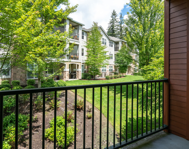 14420 North Creek Drive - Photo Thumbnail 15
