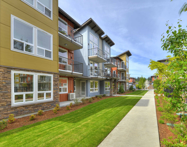 14420 North Creek Drive - Photo Thumbnail 5