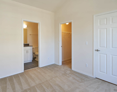 14420 North Creek Drive - Photo Thumbnail 23