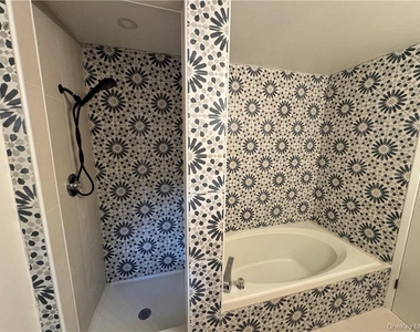 17 Rambling Brook Road - Photo Thumbnail 17