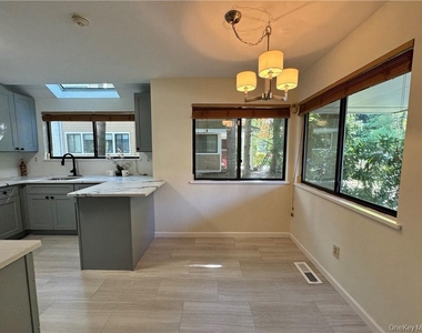 17 Rambling Brook Road - Photo Thumbnail 4