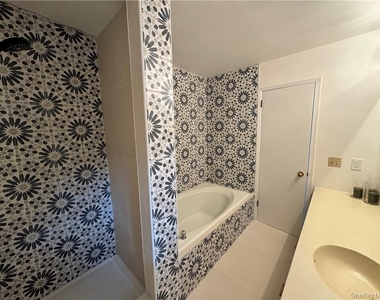 17 Rambling Brook Road - Photo Thumbnail 18
