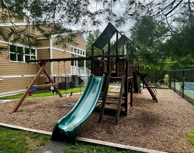 17 Rambling Brook Road - Photo Thumbnail 27