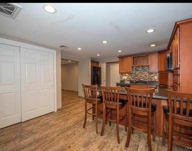 16 Wildwood St - Photo Thumbnail 5