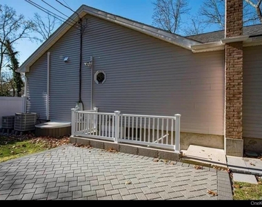 16 Wildwood St - Photo Thumbnail 1