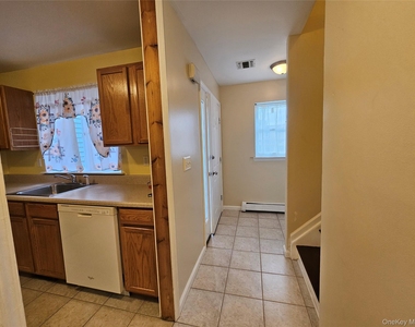 100 Boniface Drive - Photo Thumbnail 10