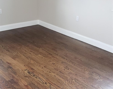 13916 Caney Lane - Photo Thumbnail 2