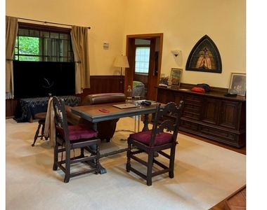 186 Taylor Road - Photo Thumbnail 8