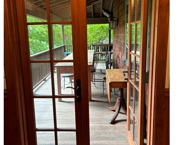 186 Taylor Road - Photo Thumbnail 6