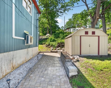 5 Canterbury Road - Photo Thumbnail 2