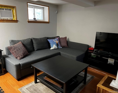 311 W Chester Street - Photo Thumbnail 10
