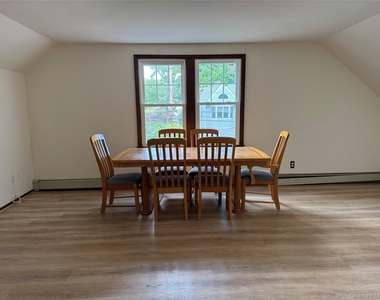 28 Sound Beach Avenue - Photo Thumbnail 4