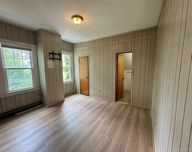 28 Sound Beach Avenue - Photo Thumbnail 9